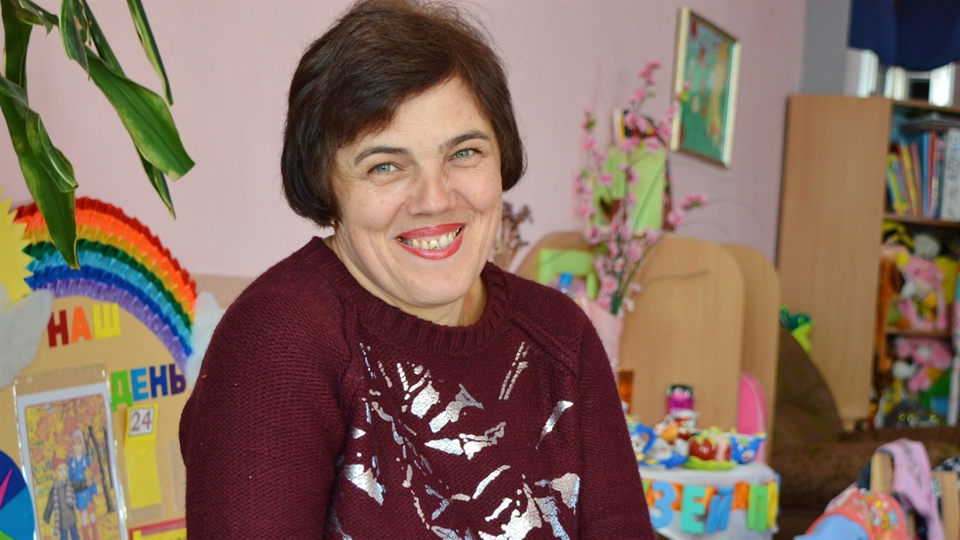 «Мої діти ревнували мене до моїх дітей» — вихователька Людмила Пророченко з Корюківки