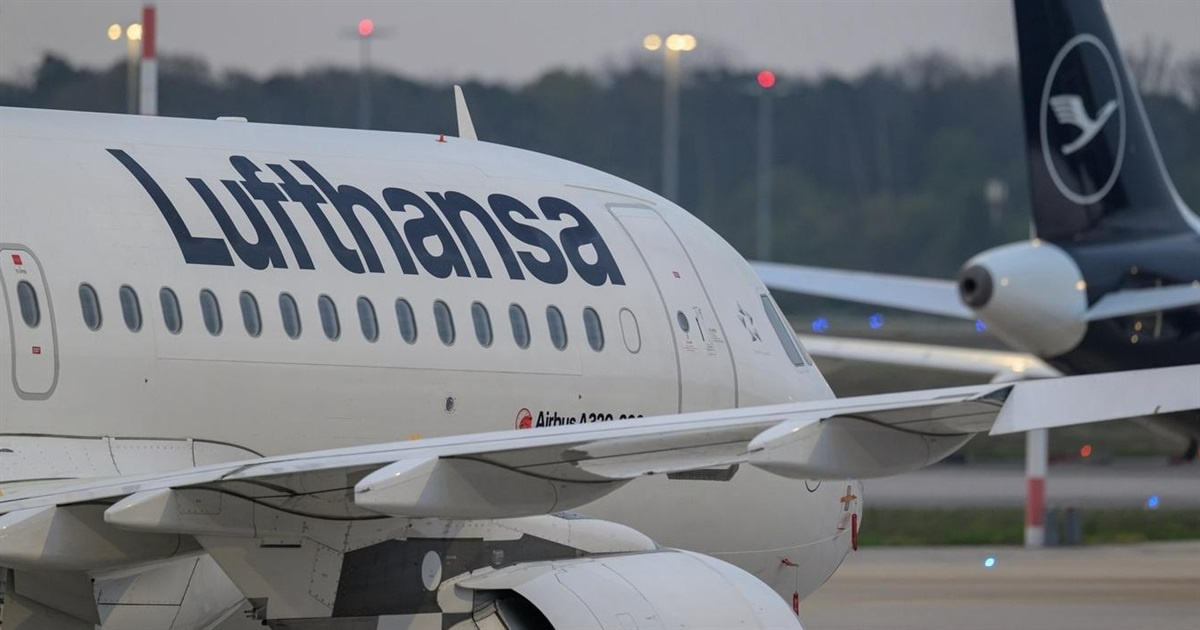 У Німеччині пілоти і бортпровідники Lufthansa страйкують четвертий день. Скасовані сотні рейсів