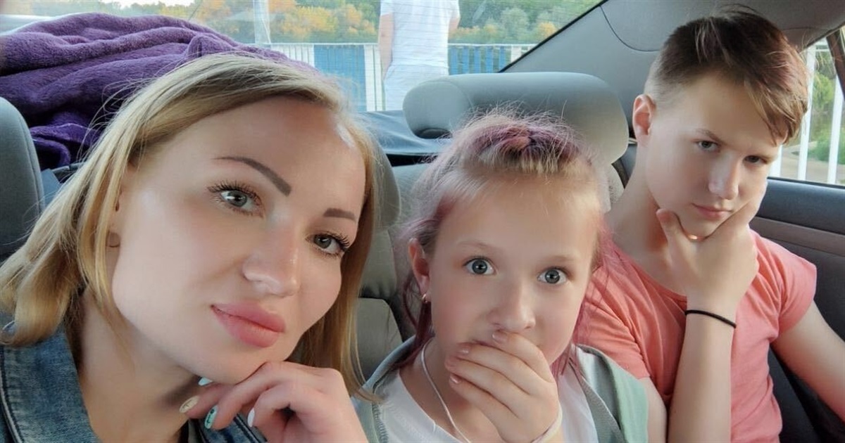 Ми втекли вночі з табору біженців у Калузі. Як родина з окупованого Маріуполя повернулась в Україну