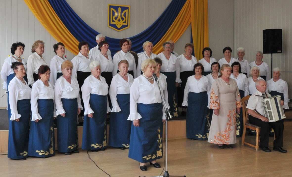 Хор ветеранів «Пісенне джерело» дарує радість