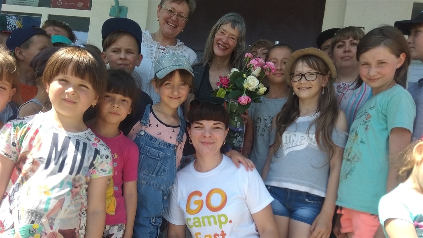 В Комишувасі стартував мовний табір GoCamp за участю волонтерки з США