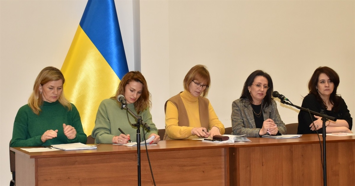 Підтримати ветеранів: у Старокостянтинові пройшла зустріч старост, соціальних працівників й юристів