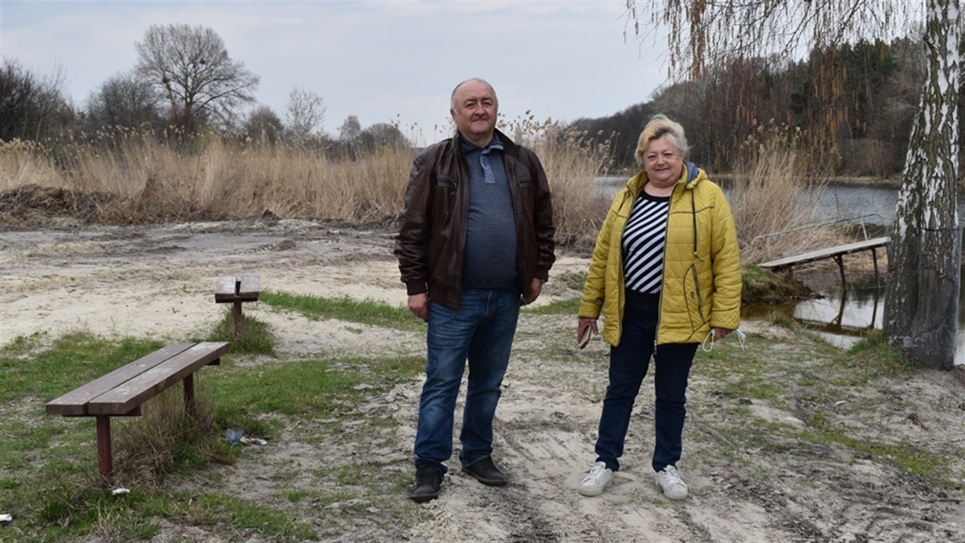 У садовому товаристві "Меліоратор" ліквідували сміттєзвалище, а на його місці посадили дерева