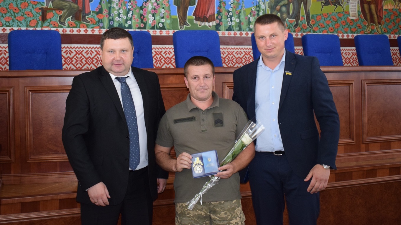 Ордени та грамоти: районна влада вручила відзнаки до Дня Незалежності України