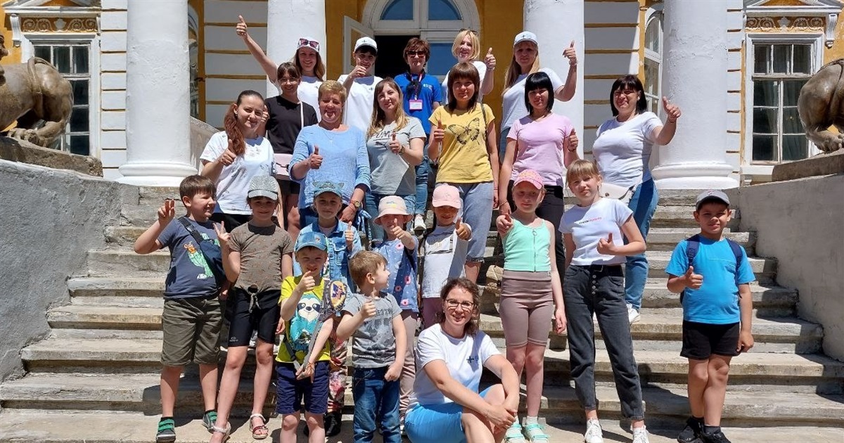 "Якщо людина просить - треба дати і дякувати Богові, що просить вона, а не ти"