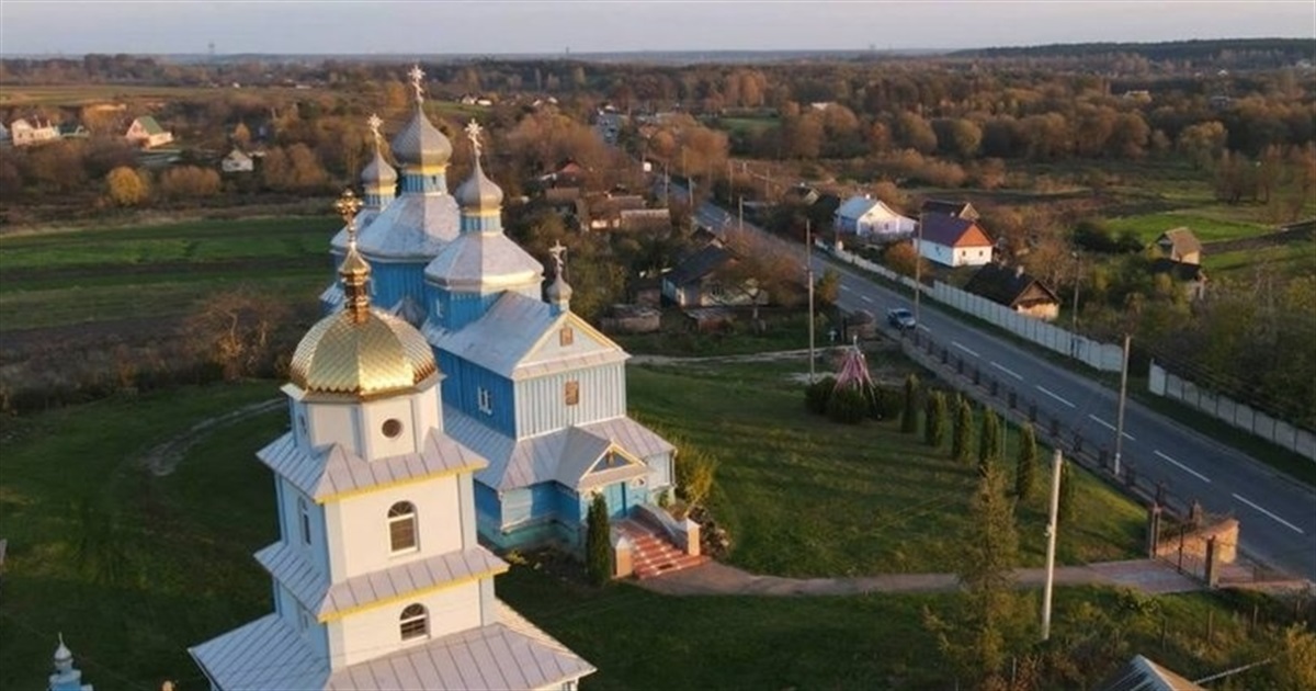 "Найгарніше село в Україні": Старий Кривин потрапив у десятку кращих