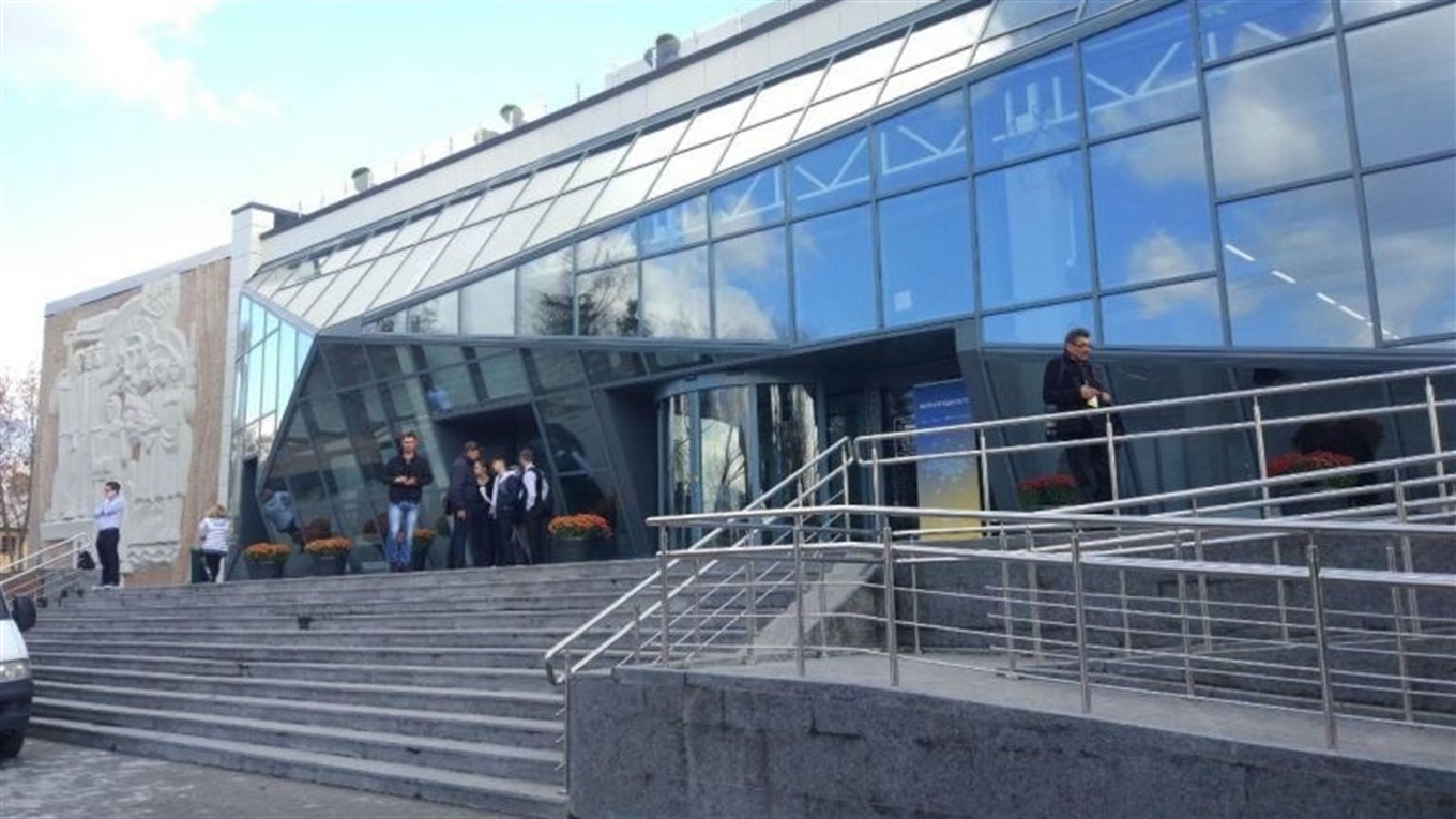 В Мариуполе заработал самый большой в Украине центр оказания админуслуг. Для чего такие масштабы?