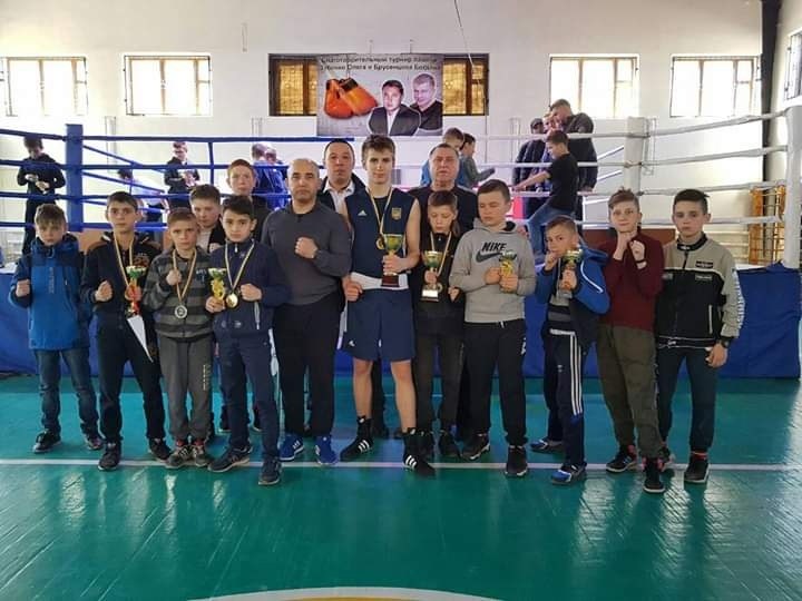 Покровські боксери вдало виступили на турнірі у Павлограді 