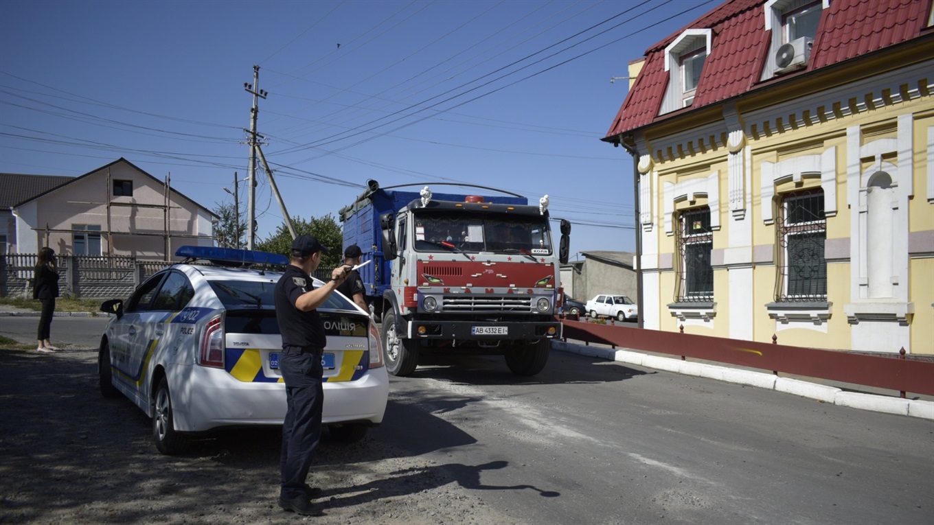 У Жмеринці продовжують штрафувати вантажівки, які порушують ваговий контроль