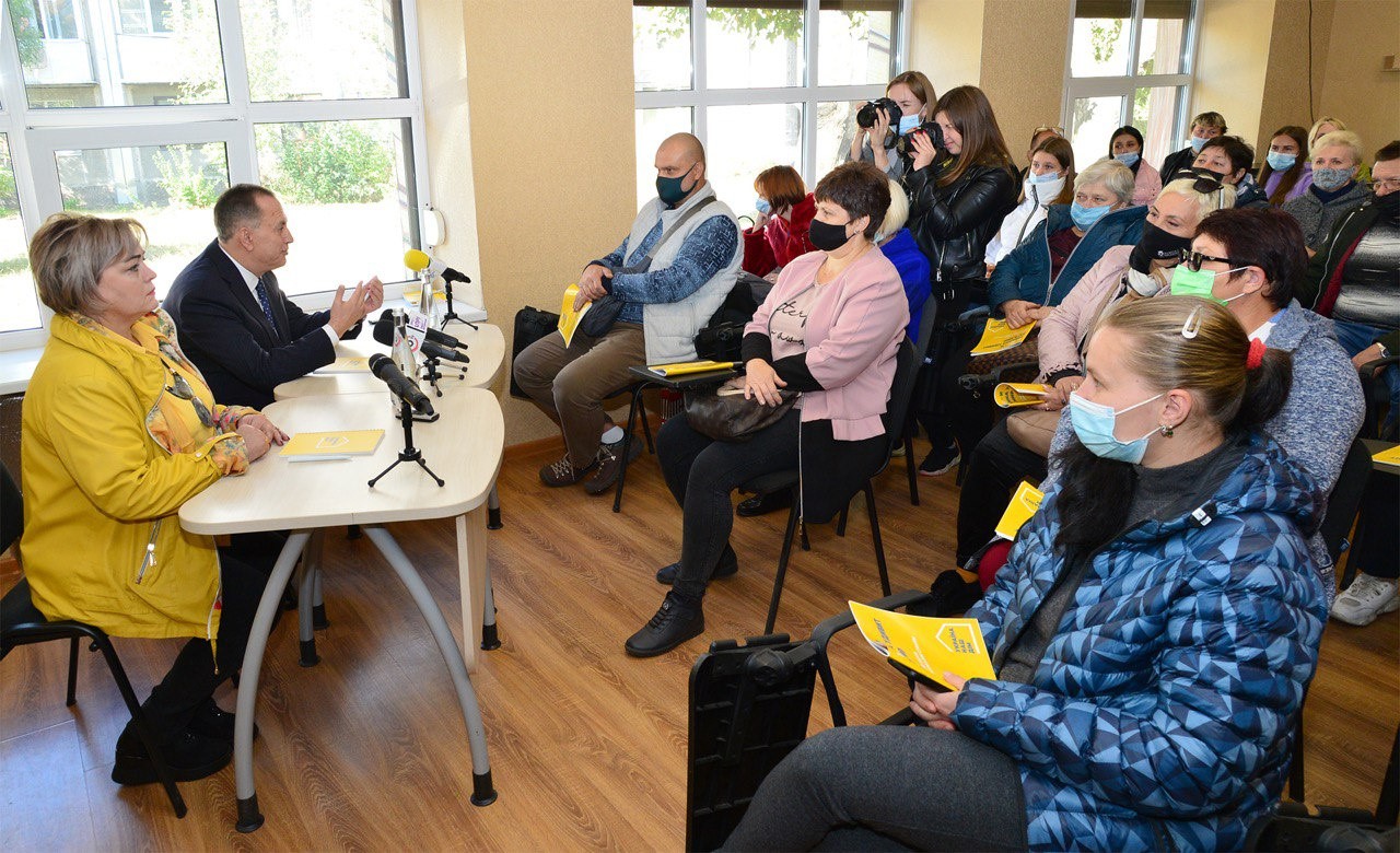 Борис Колесніков зустрівся з жителями Мирноградської громади