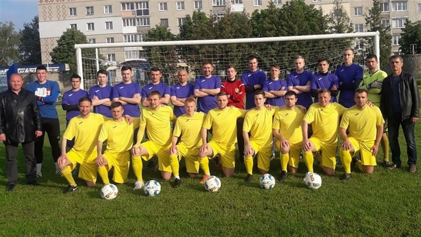 Футбол у Білопілля повернувся: без глядачів, але з емоціями і запеклою боротьбою