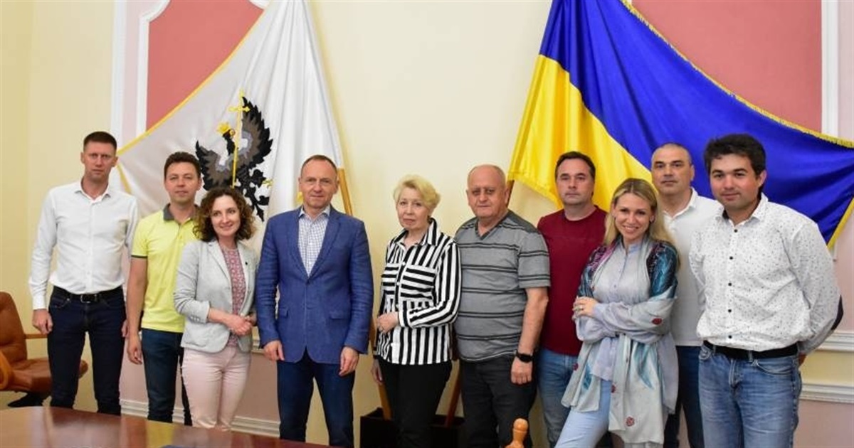 Відбудуємо Чернігів разом! Національна спілка архітекторів України з нами!