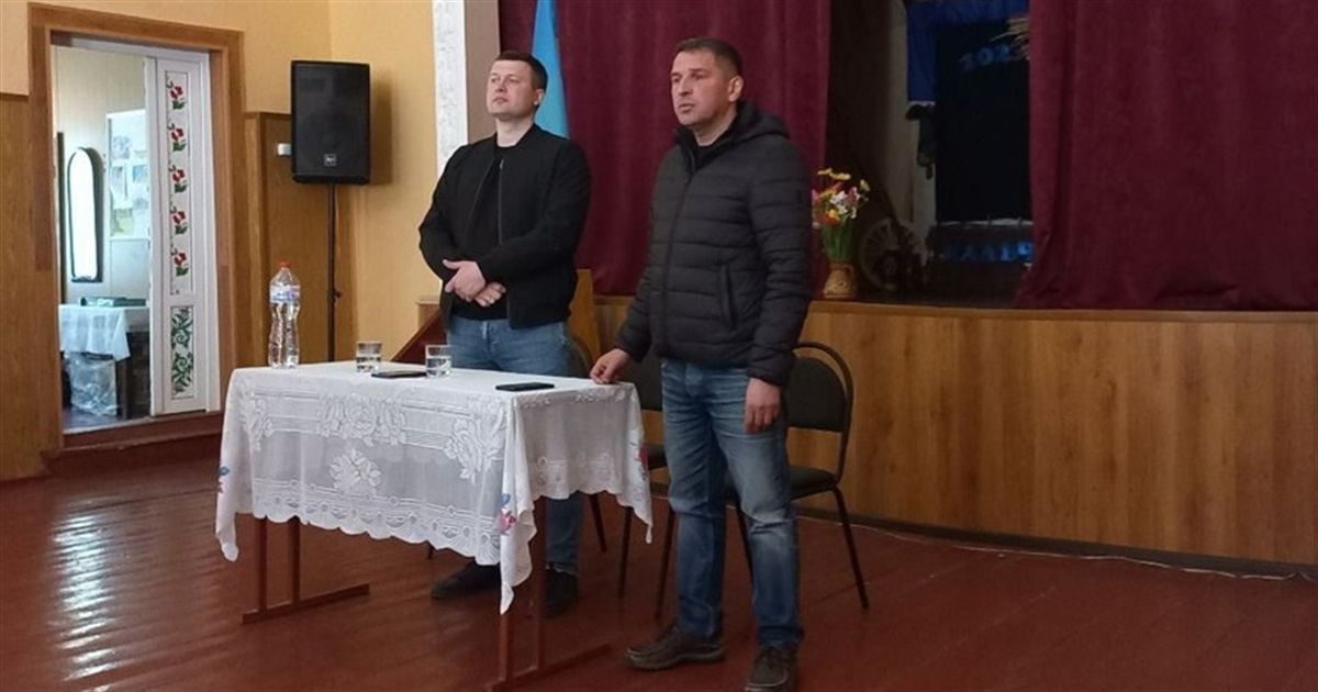 Депутат Ігор Васильєв відвідав Ворожбянську громаду: говорили про дороги та Інтернет