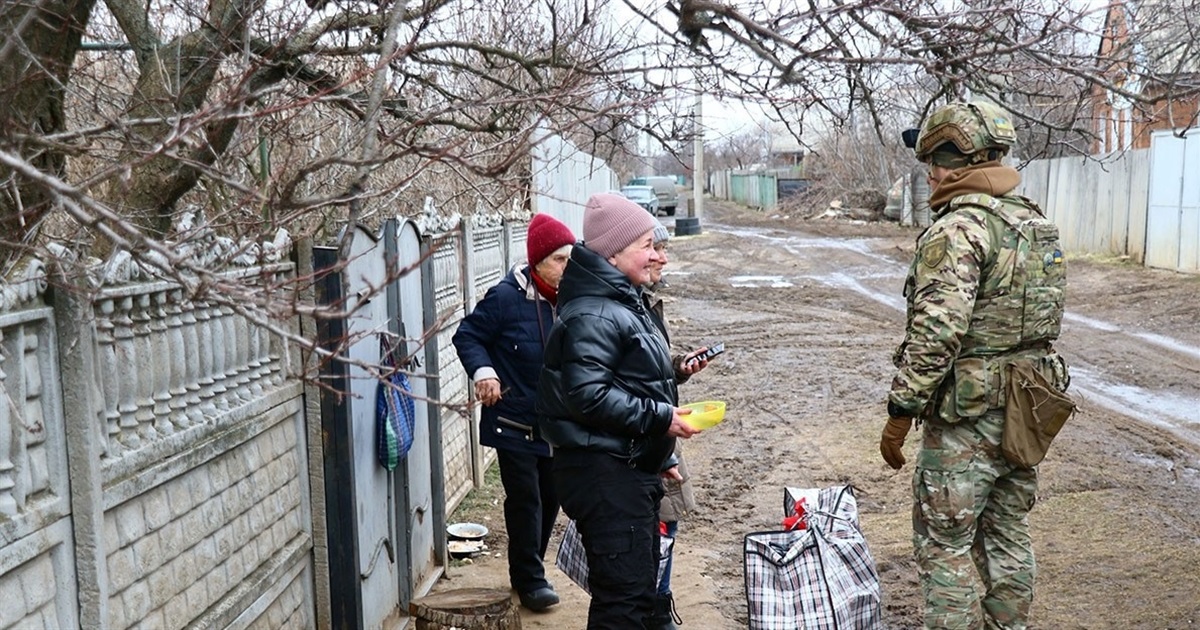 Люди виїжджають, але дуже повільно. Вадим Філашкін про обстріли та евакуацію на Донеччині