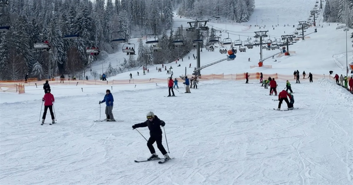 Гірськолижний курорт Плай — чесний огляд українців місця, яке називають "маленьким Буковелем"