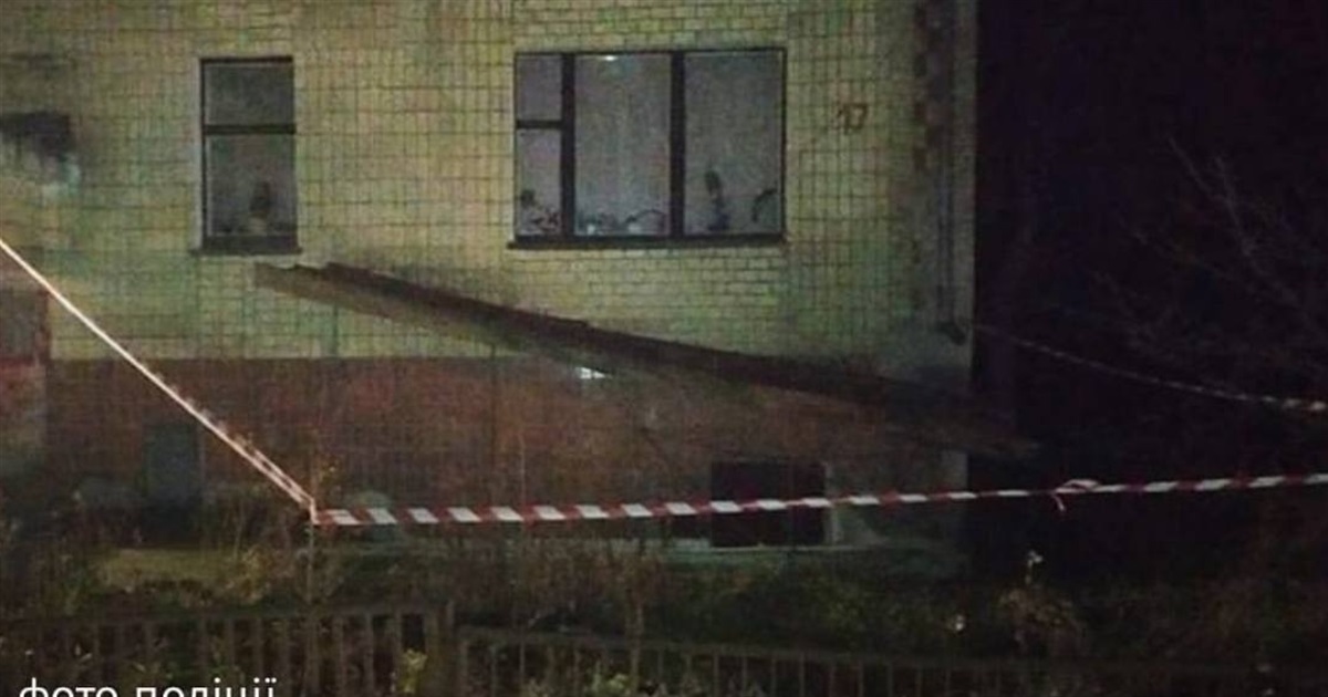 У Старокостянтинові чоловік під час сексу випадково задушив жінку