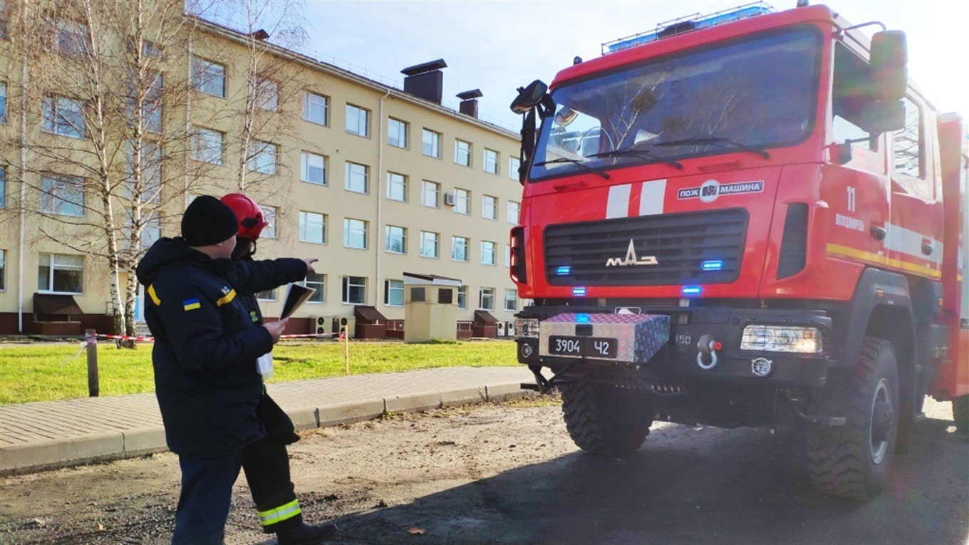 «Чи є у пожежників забобони?» 5 запитань пожежнику, які соромно задати