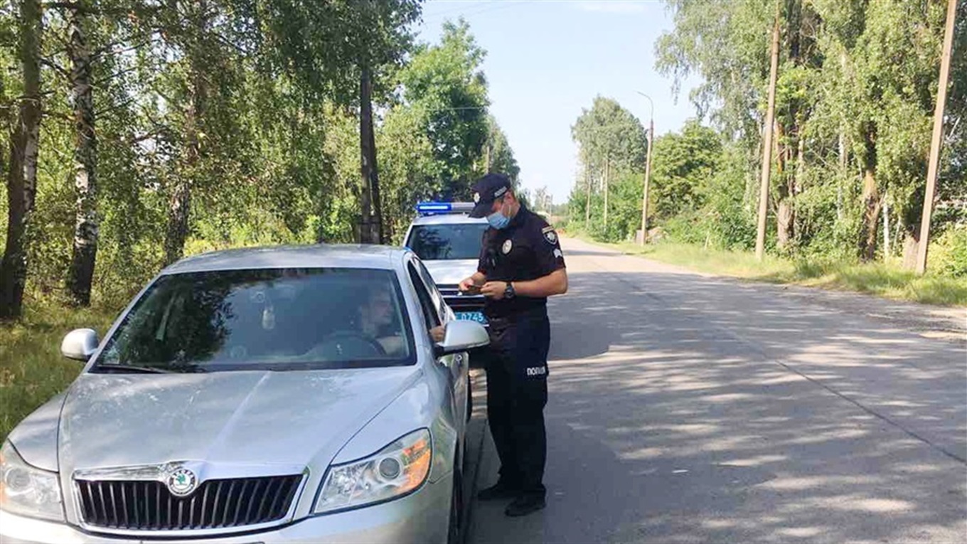 Корюківська поліція контролюватиме не лише водіїв і пішоходів, а й неповнолітніх на електросамокатах