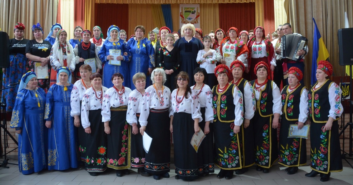 Культпрацівники Студениківської громади ведуть всю волонтерську роботу: як їх привітали зі святом
