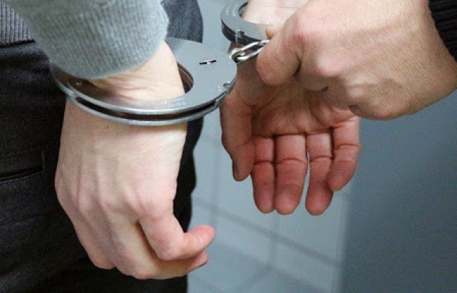 Розбійний напад на аптеку: зловмисника затримали протягом години