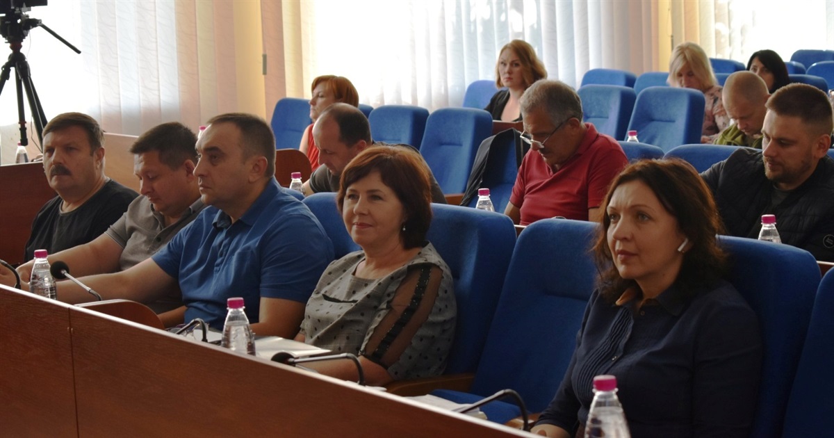 У Новограді провели засідання виконкому: які рішення приймали