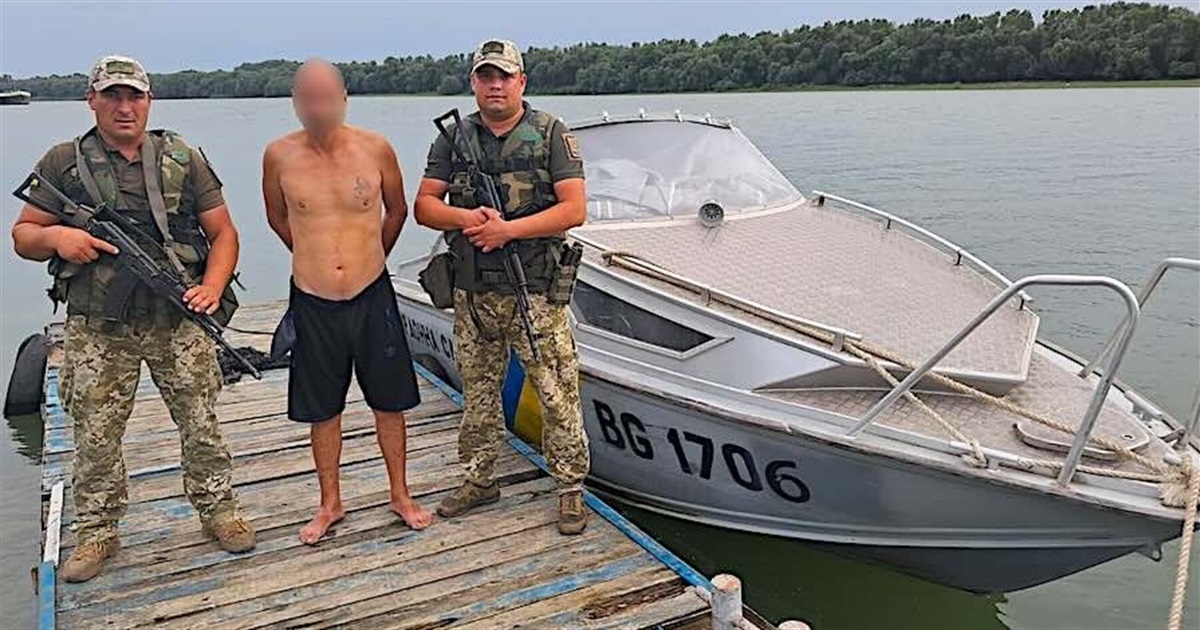 Мешканець Ізмаїла спробував перепливти кордон прямо навпроти морвокзалу (відео)