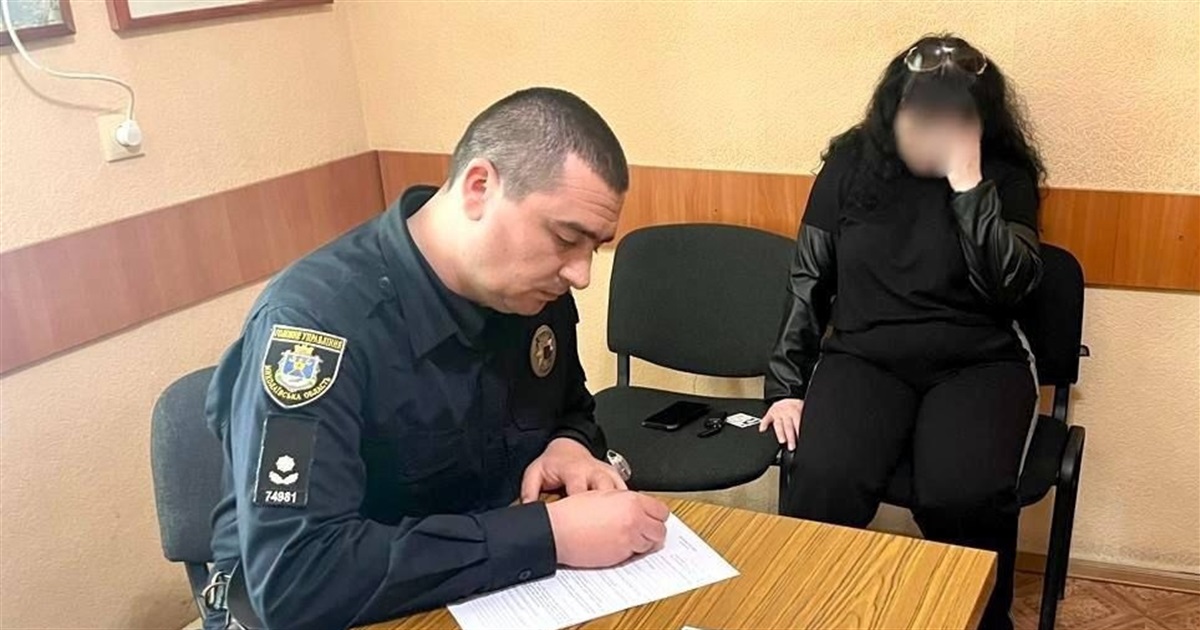 За спробу підкупу поліцейського підприємиці із Вознесенщини загрожує вісім років ув'язнення