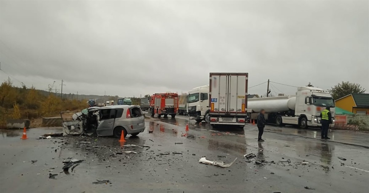 Жителя Звягельщини госпіталізували внаслідок ДТП за участі п’яти автівок