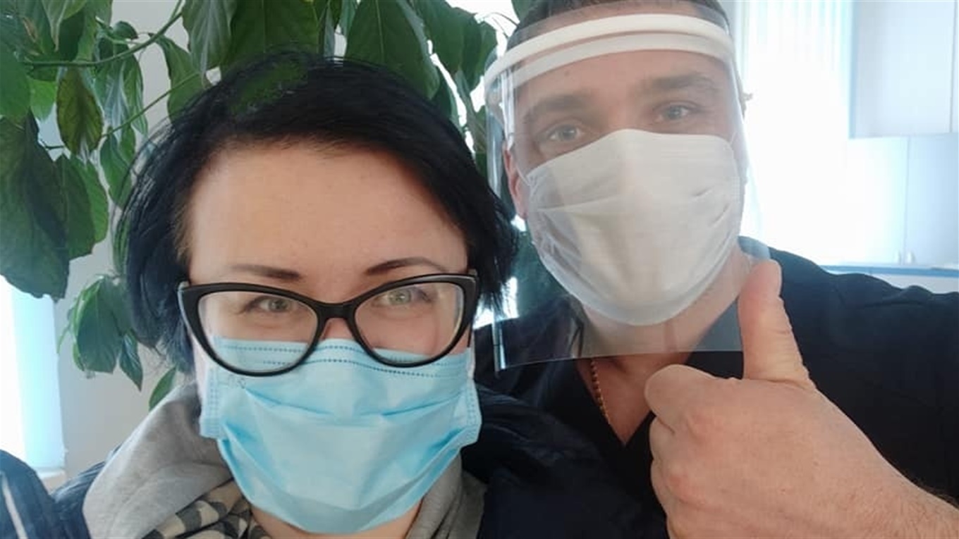 Давайте вместе поддержим наших медиков, которые рискуют ради нас здоровьем