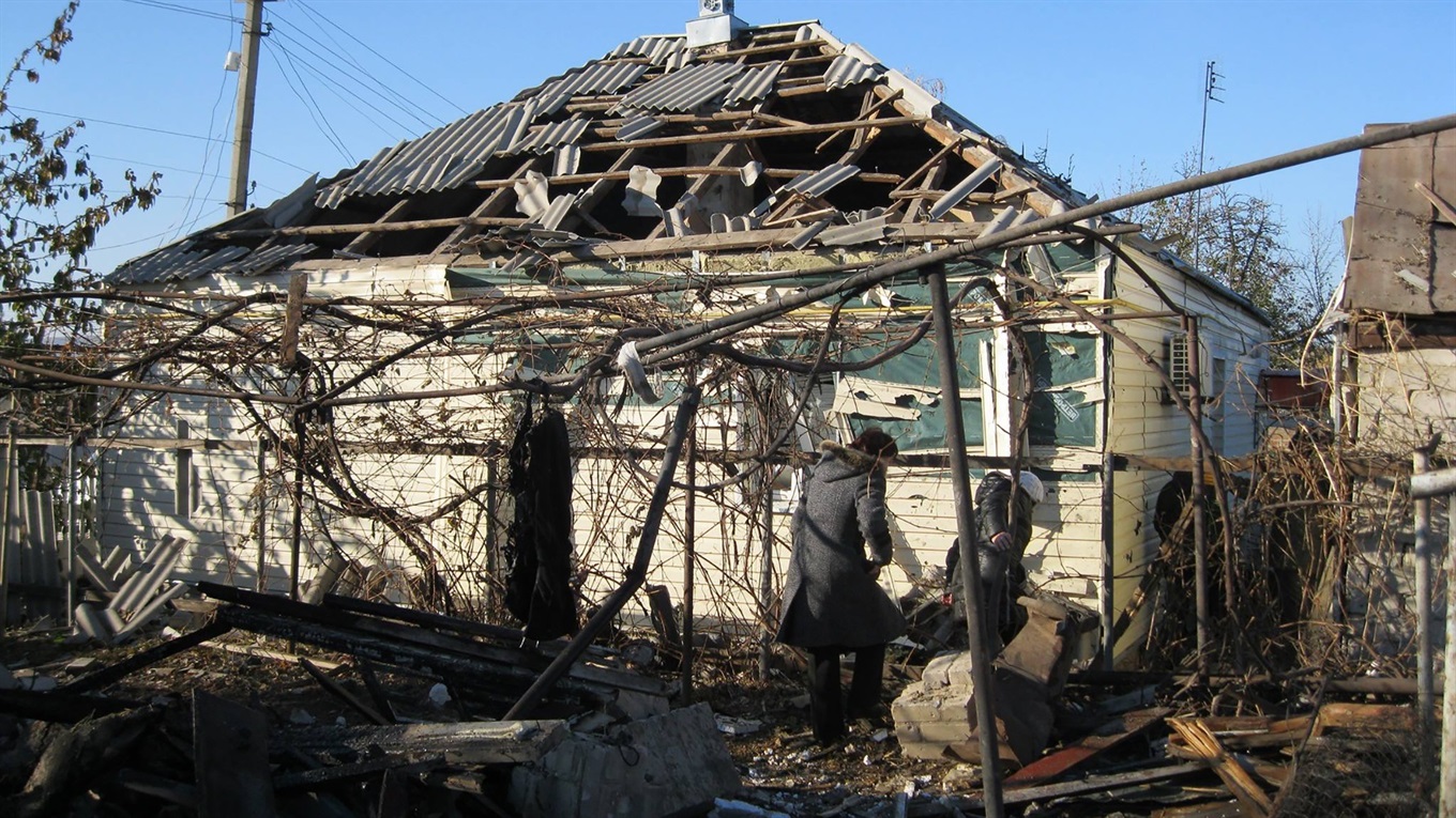 Без вікон залишилася половина будинків у Сватовому. Скоро третя річниця вибухів на складах