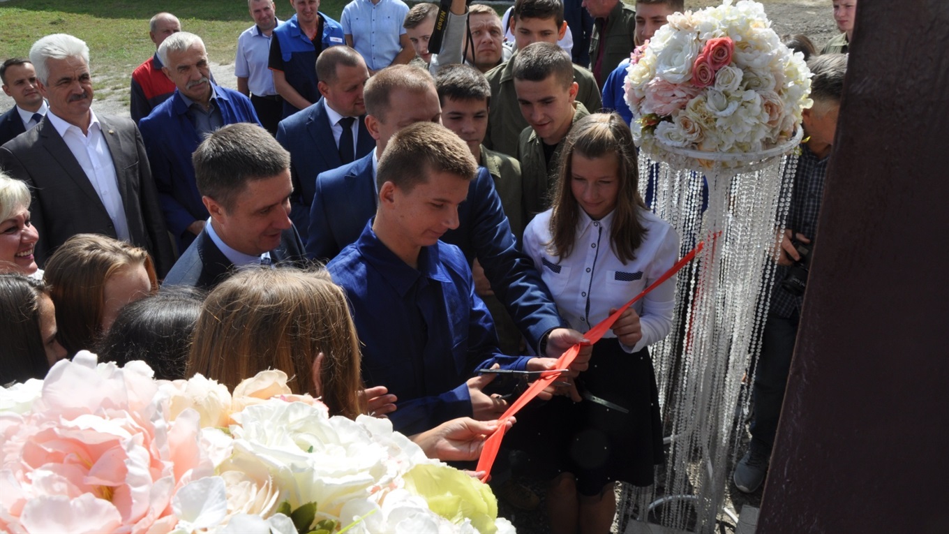 У Кременецькому професійному ліцеї відкрили центр із зварювальних робіт