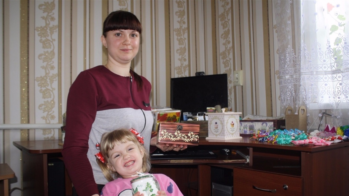 Декрет - таланту не помеха: как Оксана из Мелитопольского района стала мастером хендмейда