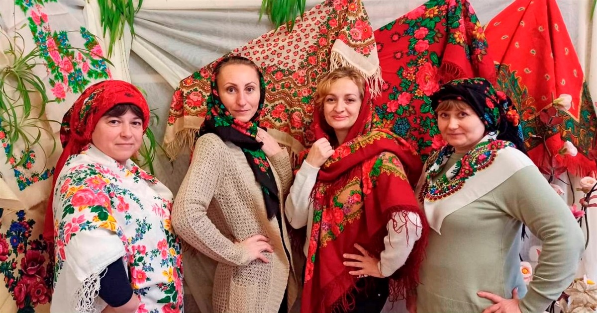 Хустка як давній символ української жіночності