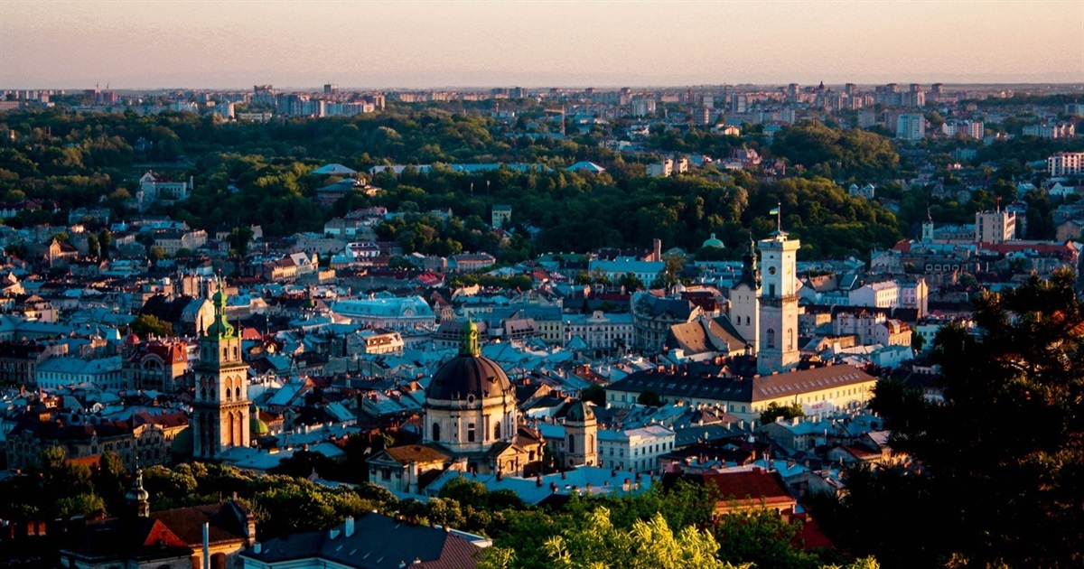 Львів: що подивитися, куди піти і де поїсти — путівник містом