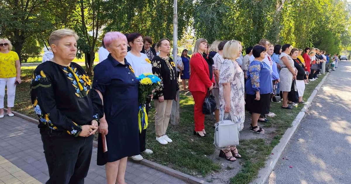 Мітинг-реквієм у Дмитрівській громаді до Дня пам’яті захисників України: як все відбулося