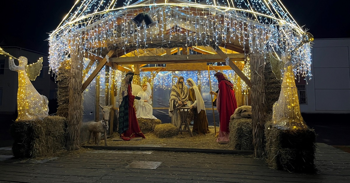 Різдвяний вертеп у Барі: місто готується до свята. Фото