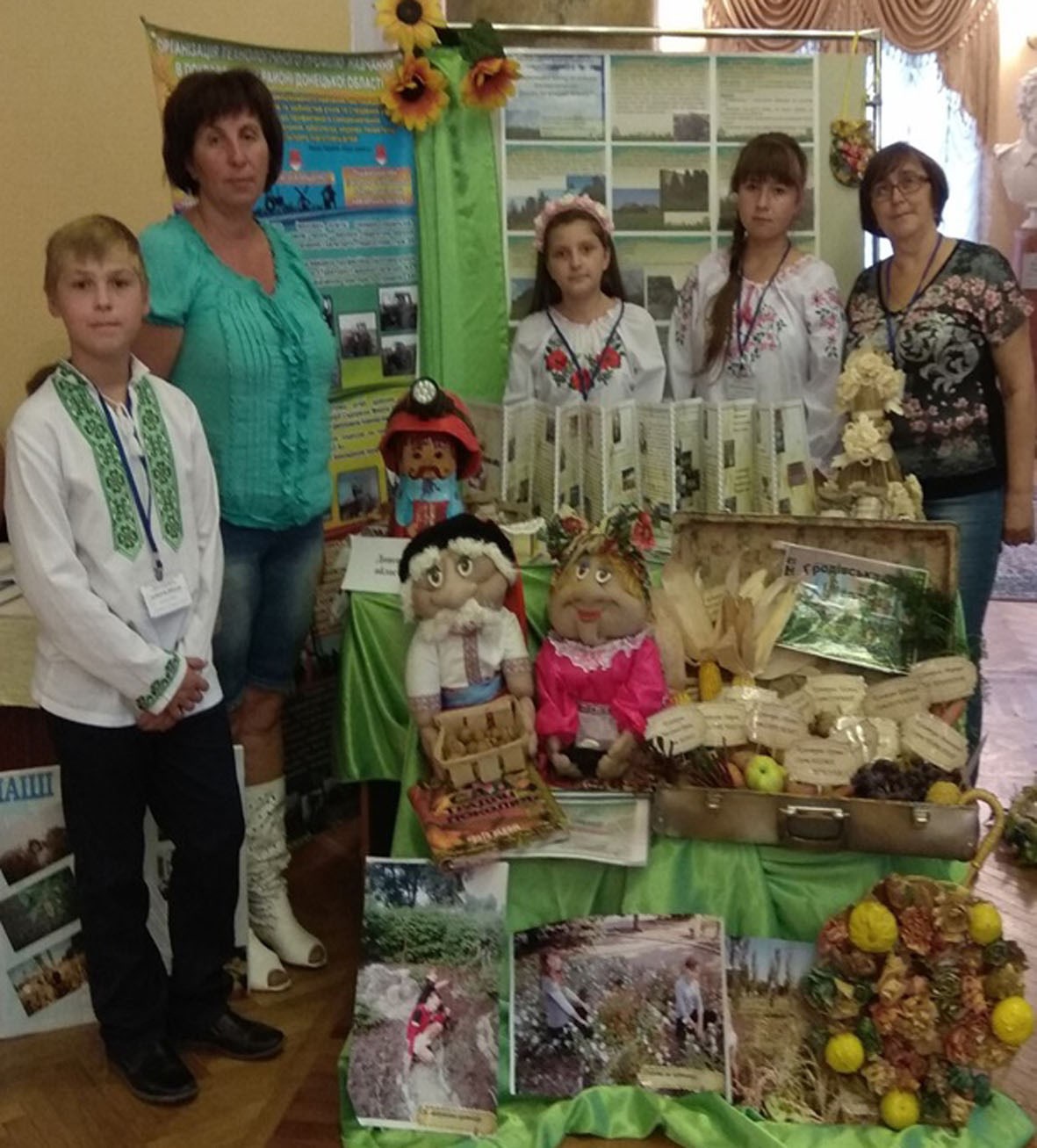 Районна команда учнів-аграріїв демонструвала щедрість донецької землі 