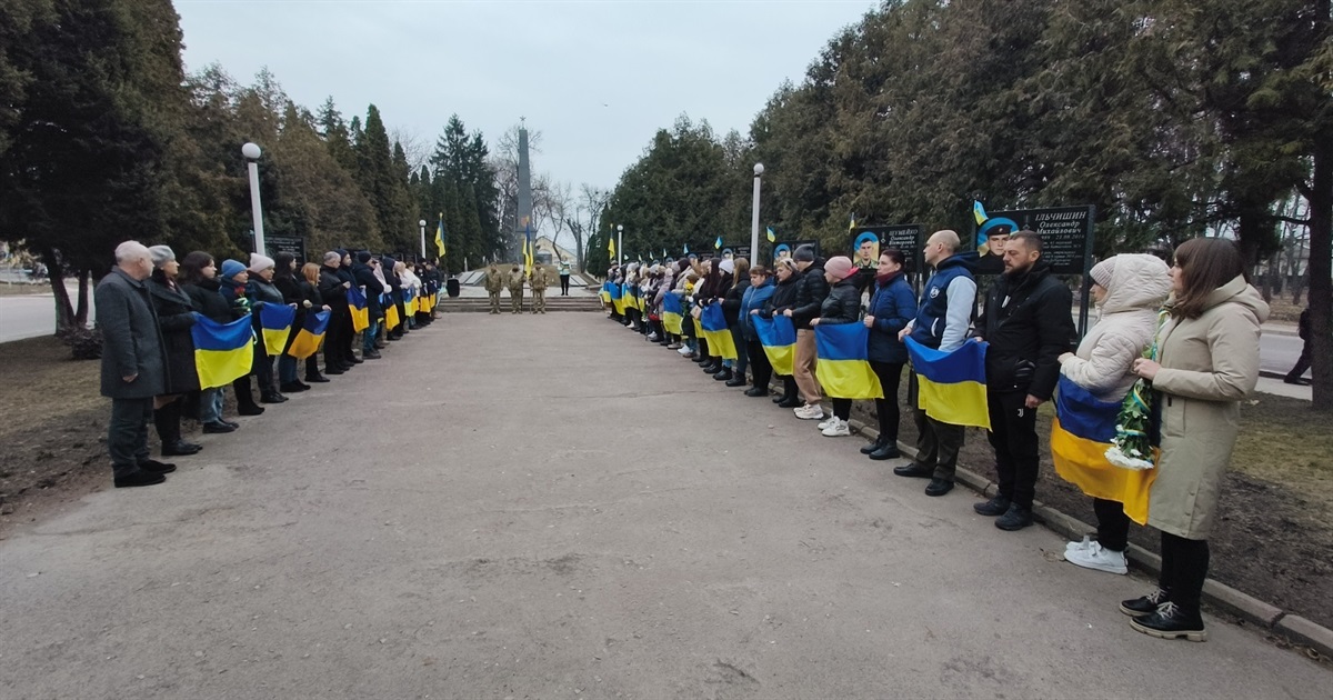 У Мені вшанували пам'ять трьох загиблих захисників з Менщини