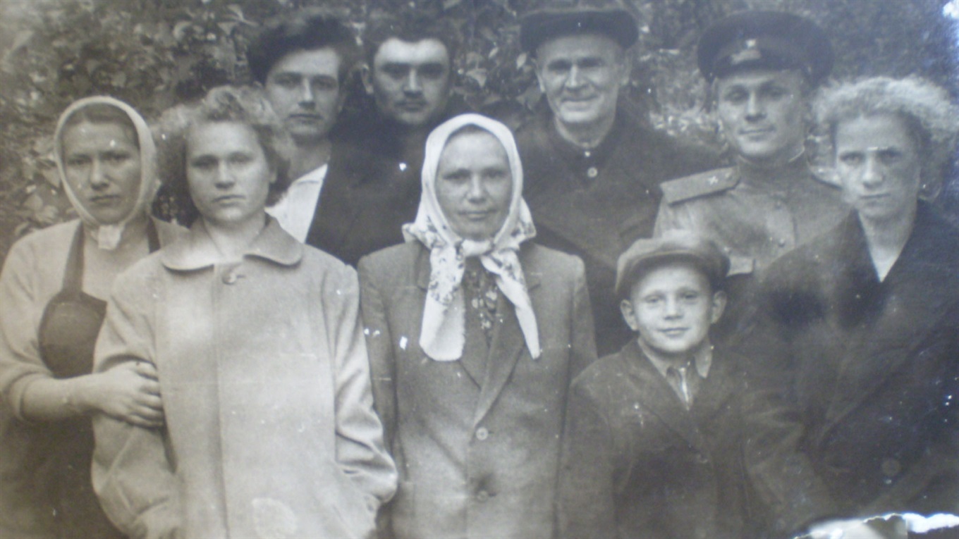 Тож хто ми є і чиїх батьків діти?