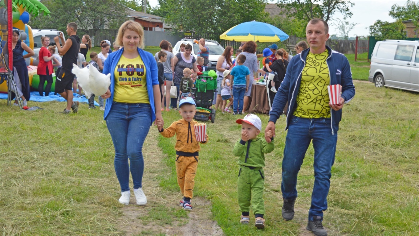 Люди засумували за концертами. Як у Переяславі відзначили свято мікрорайону Борисівка (Фотозвіт)