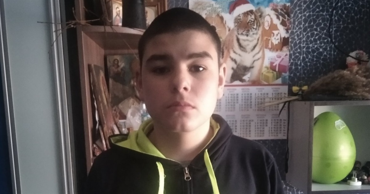 Тимур залишився без життєво важливих ліків. Він живе у місті Золоте - епіцентрі бойових дій на сході