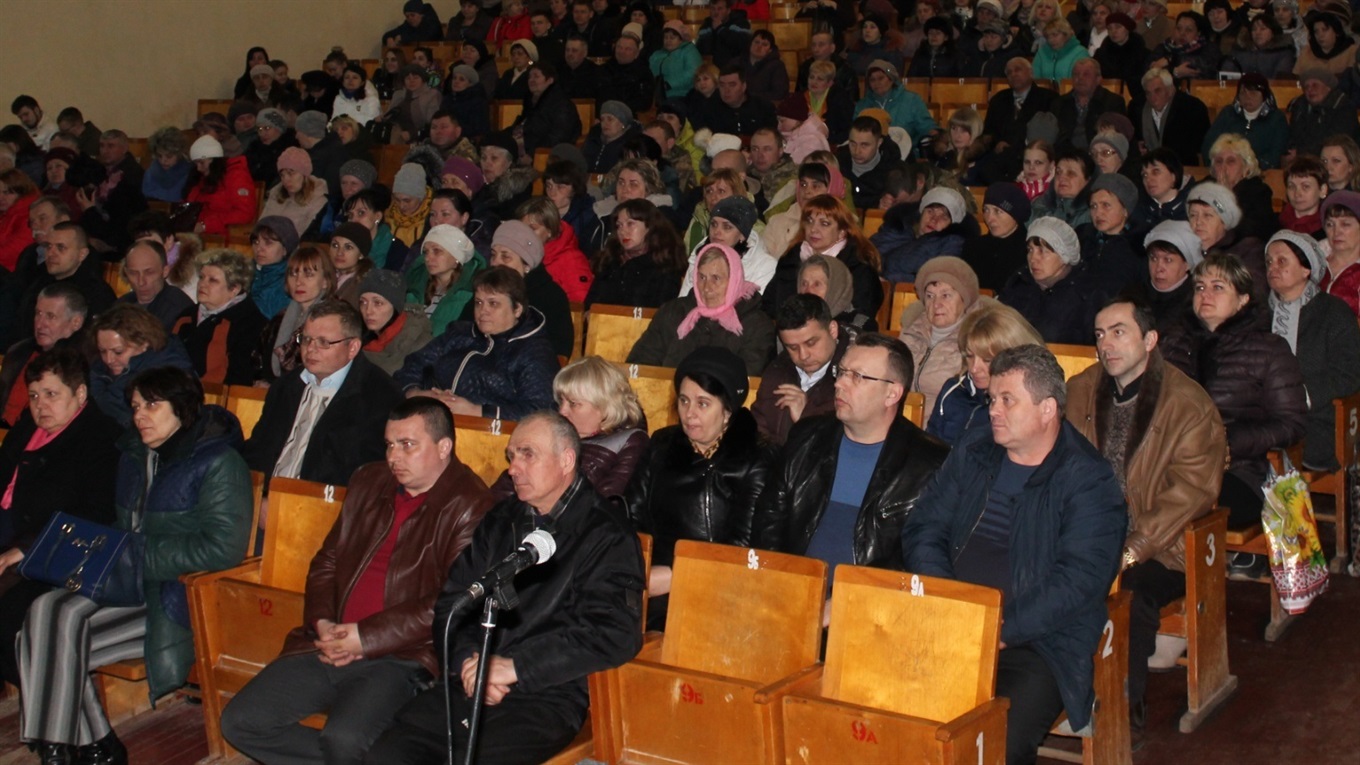 Новини міста за 26 березня-1 квітня: про світлофори, грабіжників, презентацію книги