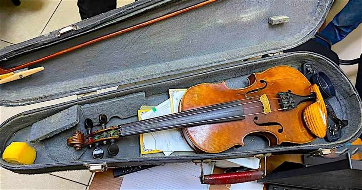 Пограничники Измаила пресекли вывоз из страны предположительно скрипки Страдивари