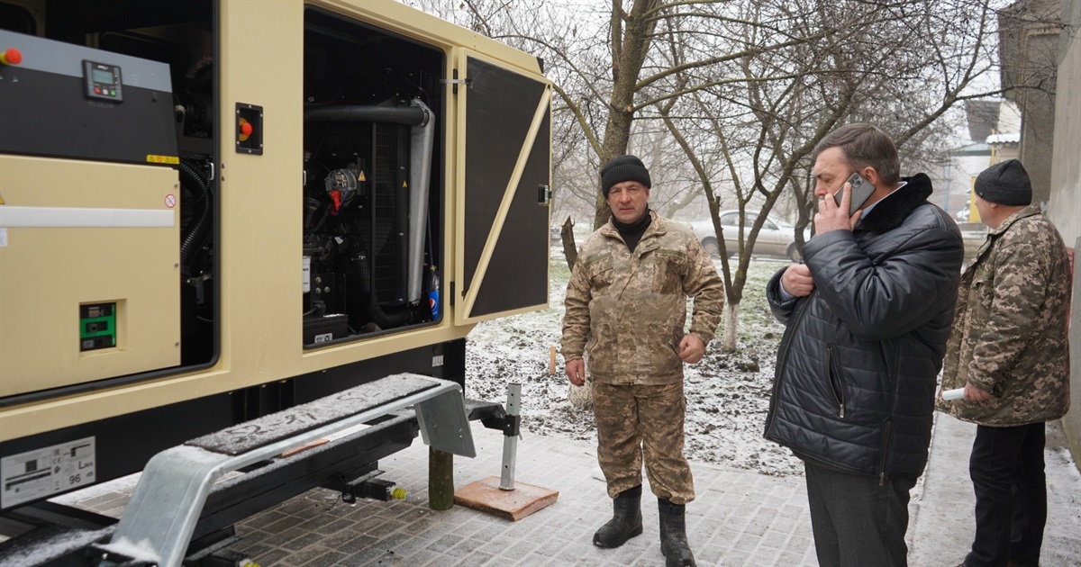 Городоцька лікарня придбала потужний генератор. Поки він працює в ручному режимі