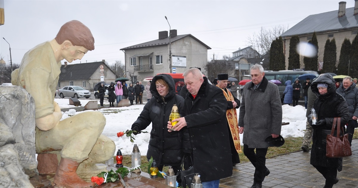 Наша ненаша війна: у Чорткові вшанували пам’ять загиблих воїнів-«афганців»