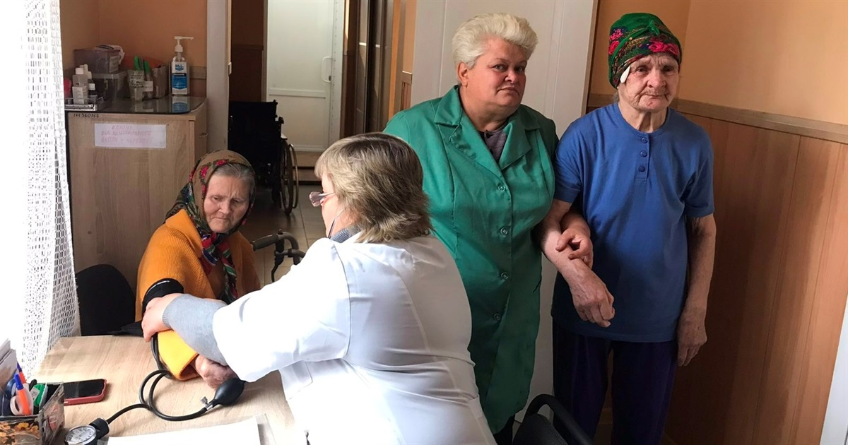 Підопічні терцентру, попри складні життєві обставини, не залишились без догляду і турботи