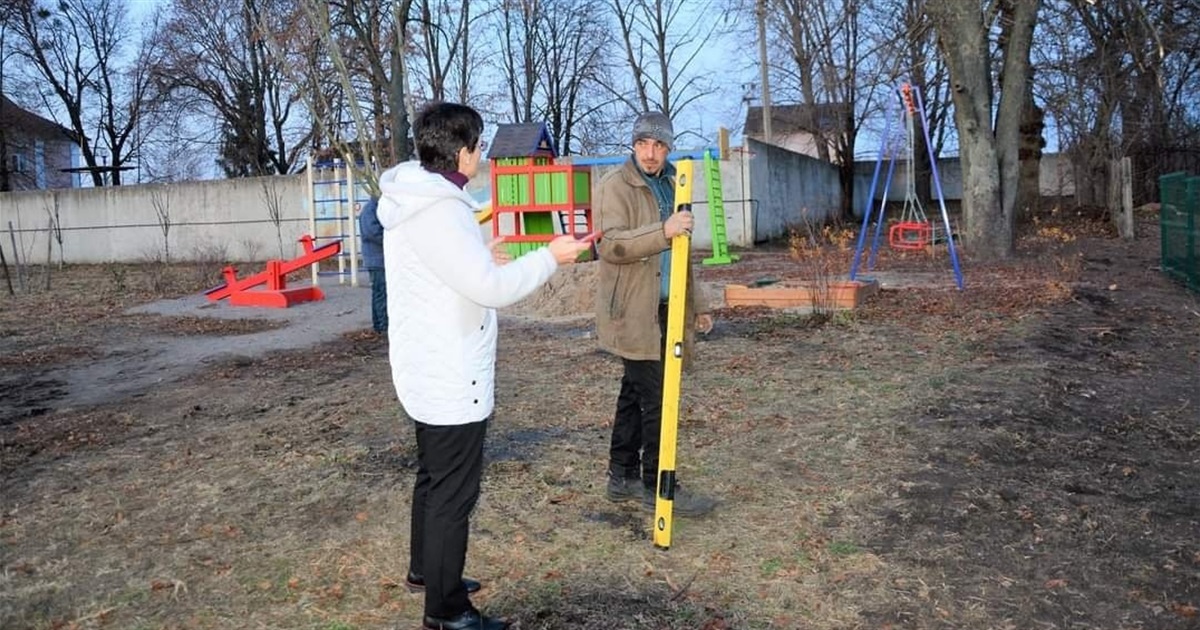 У Переяславському поетапно облаштовують сквер