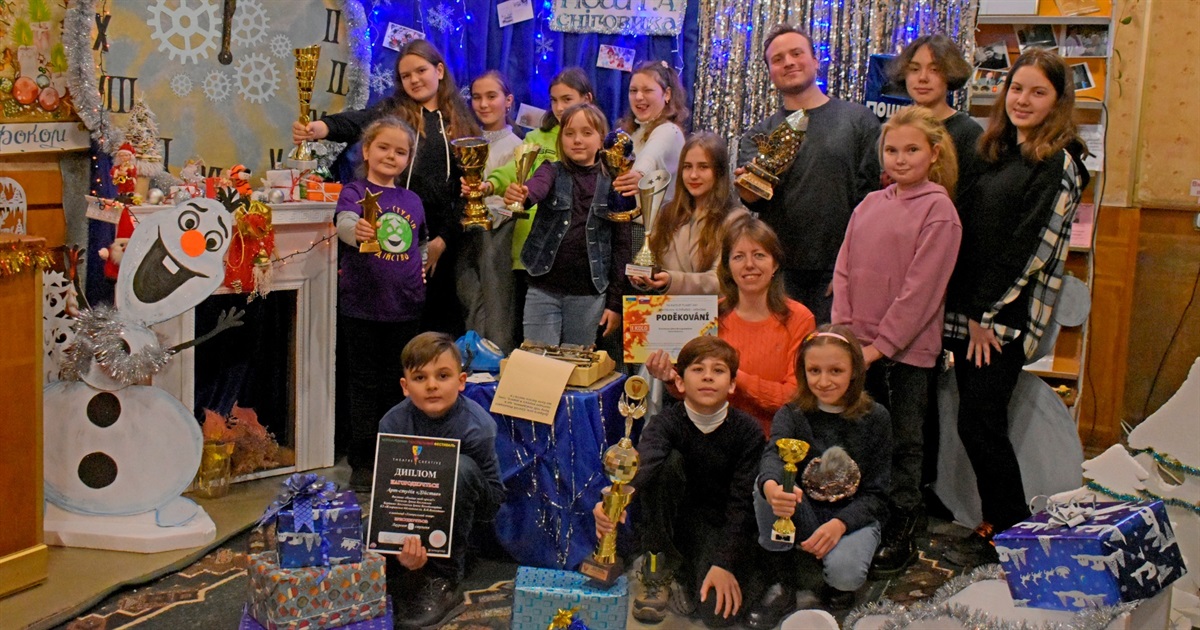 Актори зі Жмеринки підкорили сцени Міжнародних фестивалів у Словаччині і Чехії: арт-студія «Дійство»