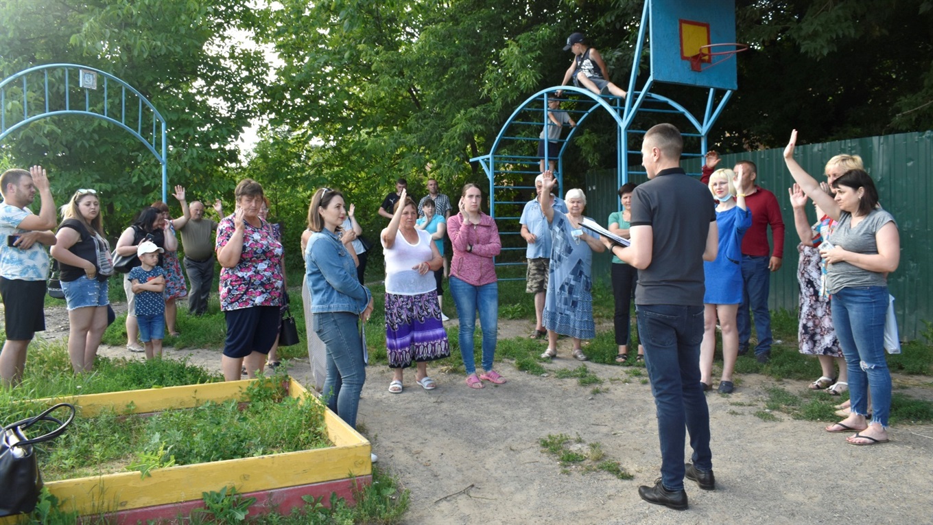 У Жмеринці обирають голів квартальних комітетів: за кого проголосували на Заріччі та Доваторському