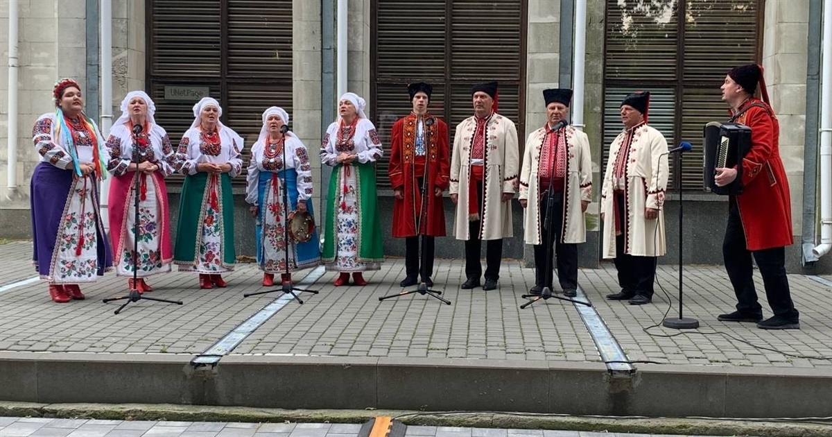 З Україною в серці: ансамбль "Веселка" дав благодійний концерт у Переяславі ФОТОРЕПОРТАЖ